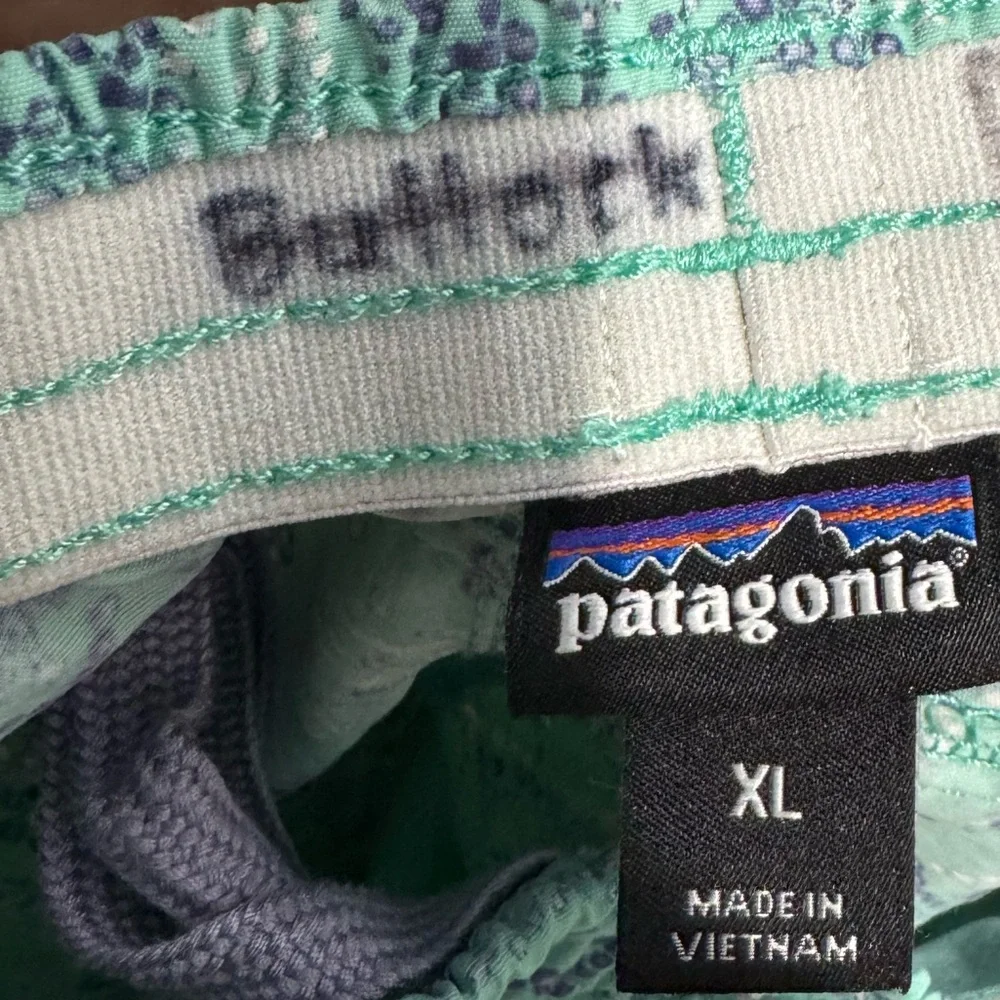Patagonia Girls' Baggies Shorts Size XL